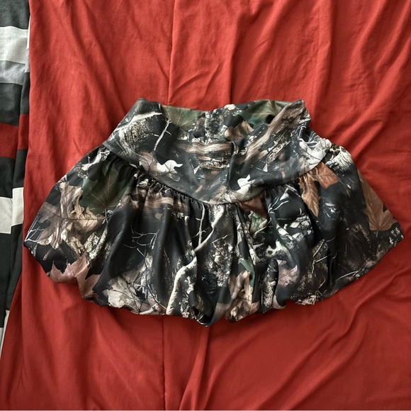 Shein Camo Bubble Skirt - Picture 1 of 3